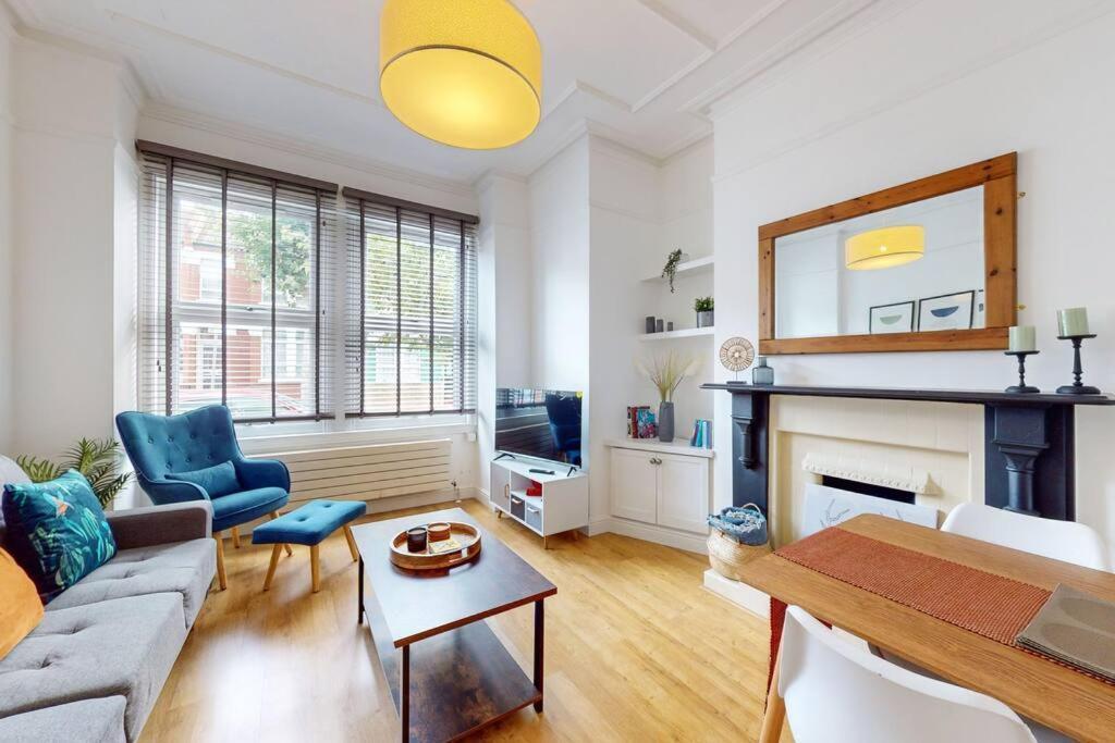 Spacious 2Bd Apartment Cricklewood Londra Dış mekan fotoğraf